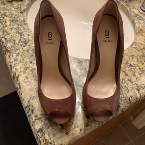 Size 5 heels, never worn